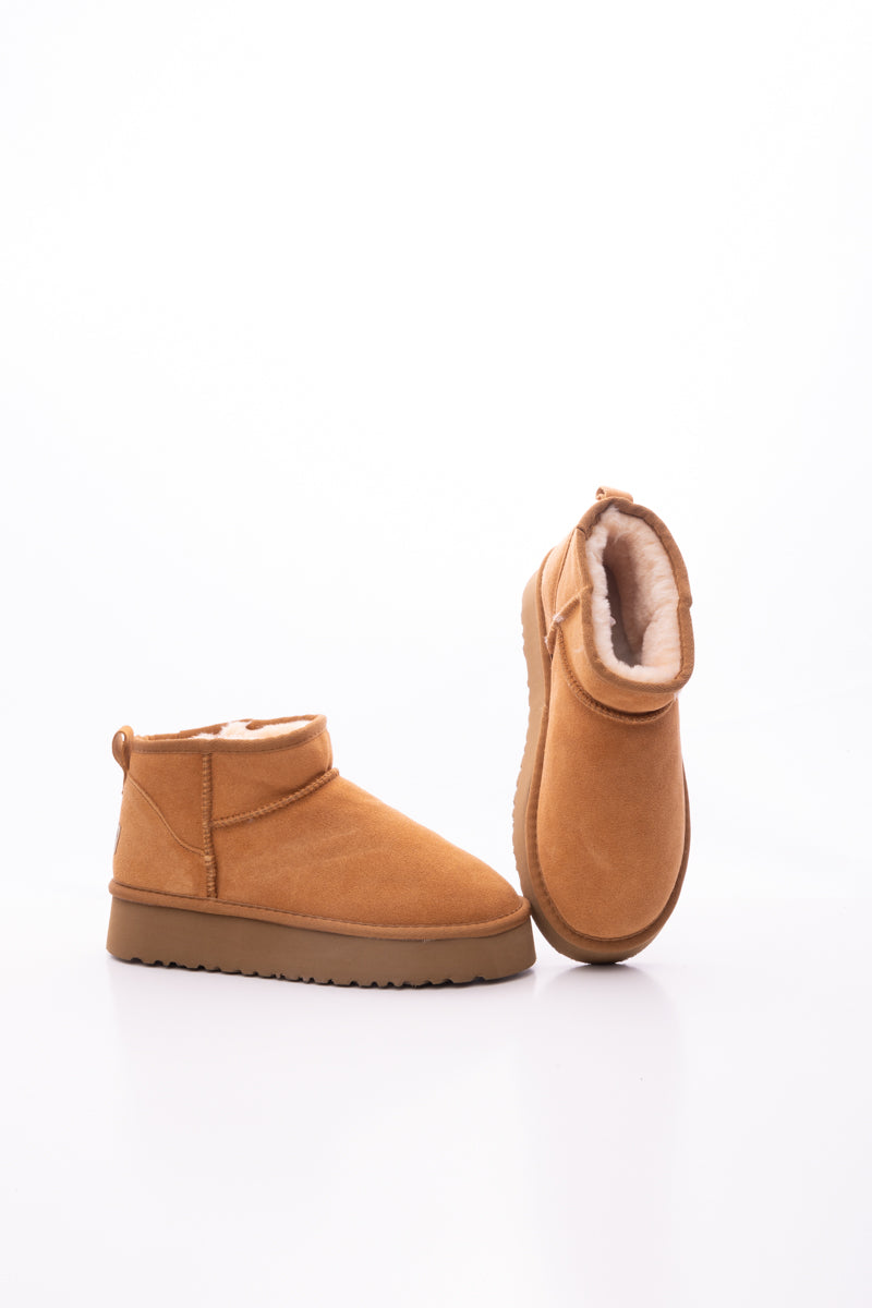 UGG Ultra Mini Platform Low Ankle Boot - Chestnut