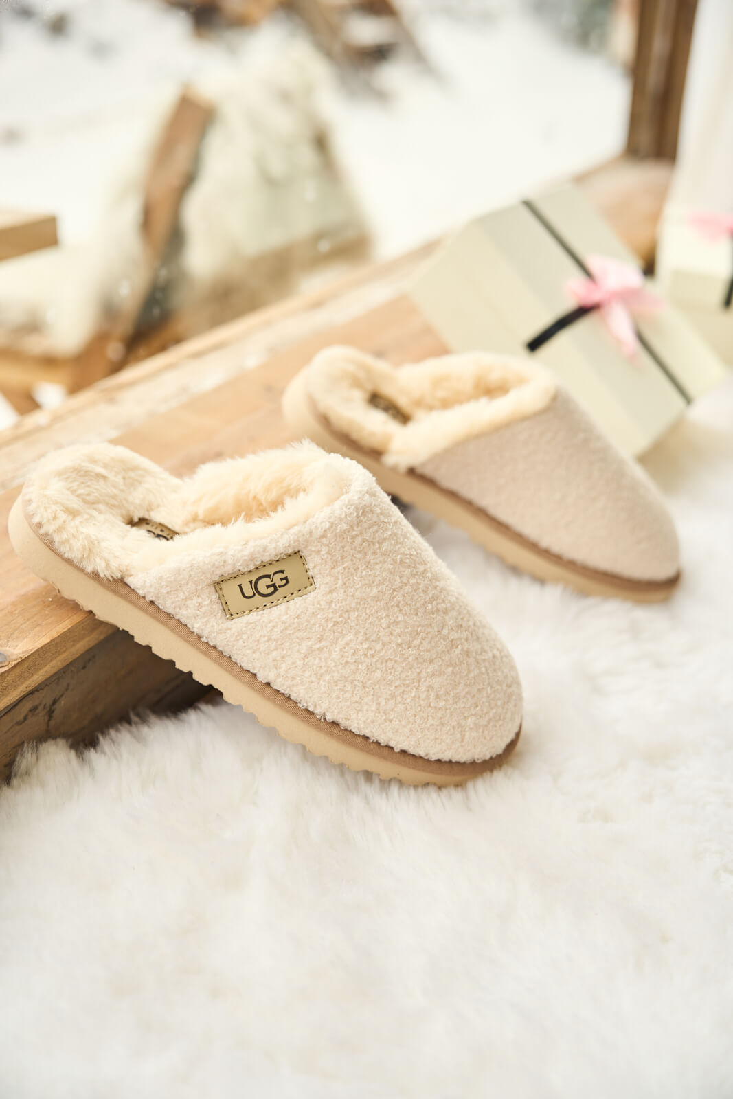 UGG Languorous Shepherd Blend Wool Slipper - Cream