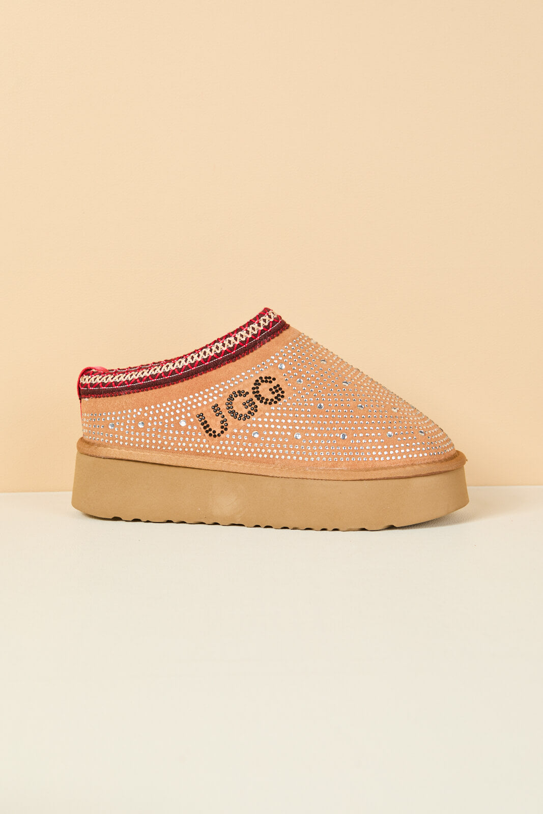 UGG Tassie Swifty Diamond Platform Boot - Chestnut
