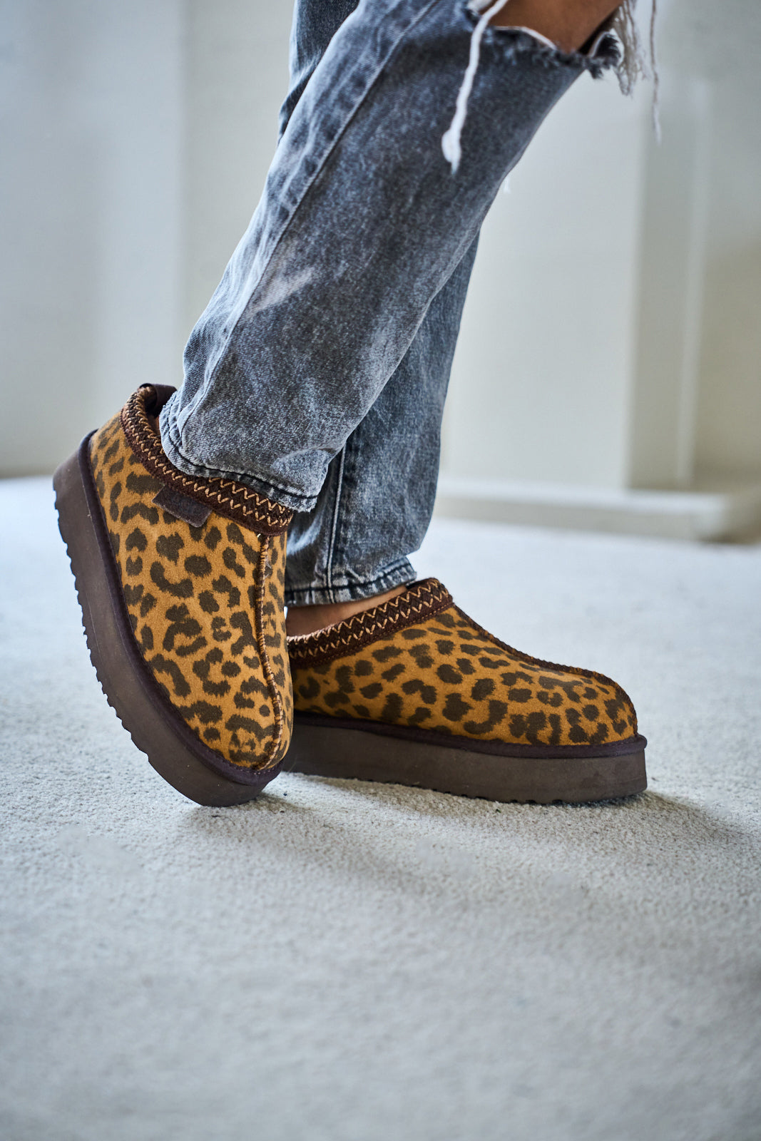 UGG Tassie X Tasman Platform Slipper Boot - Cheetah