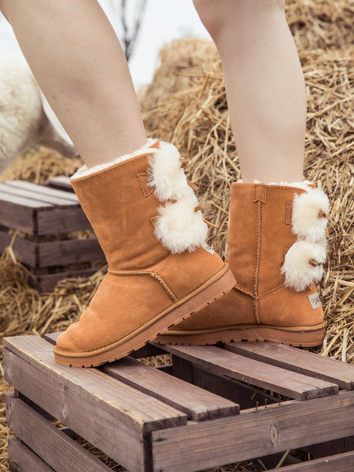 UGG Back Woollen Bow Suede Boots - Chestnut