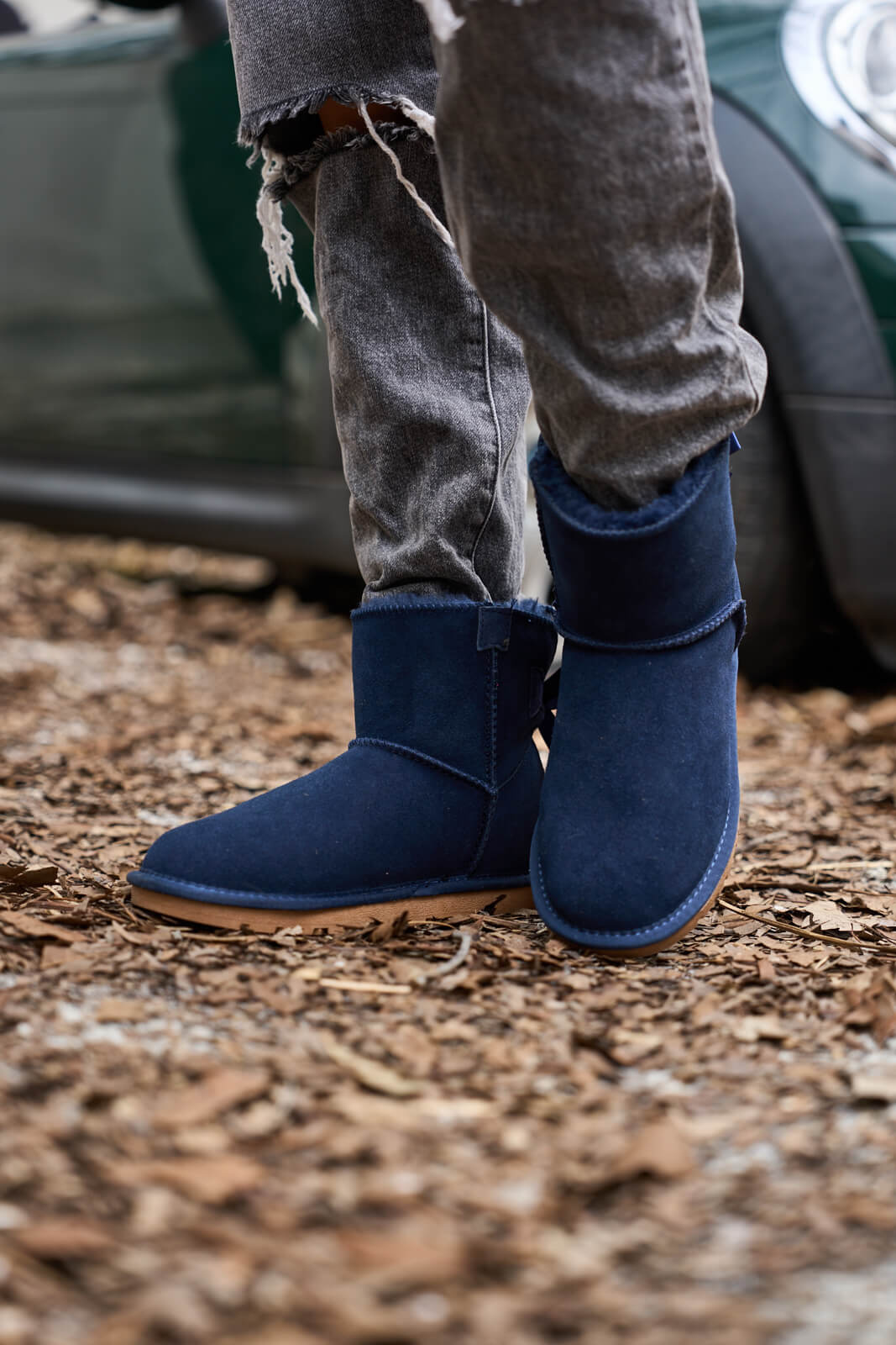 UGG Bailey Bow UGG Mini Boots - Navy