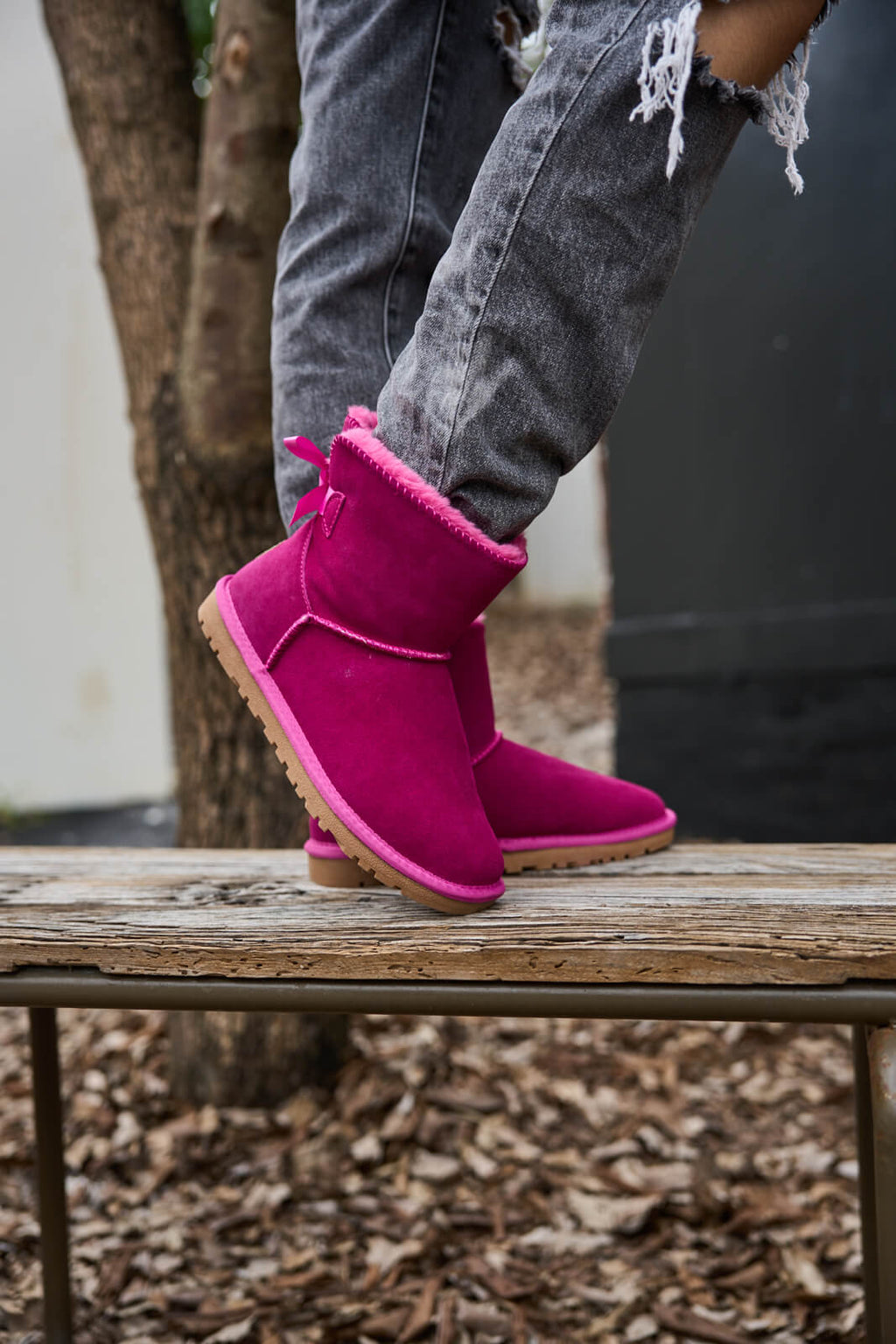 UGG Bailey Bow UGG Mini Boots - Fuchsia