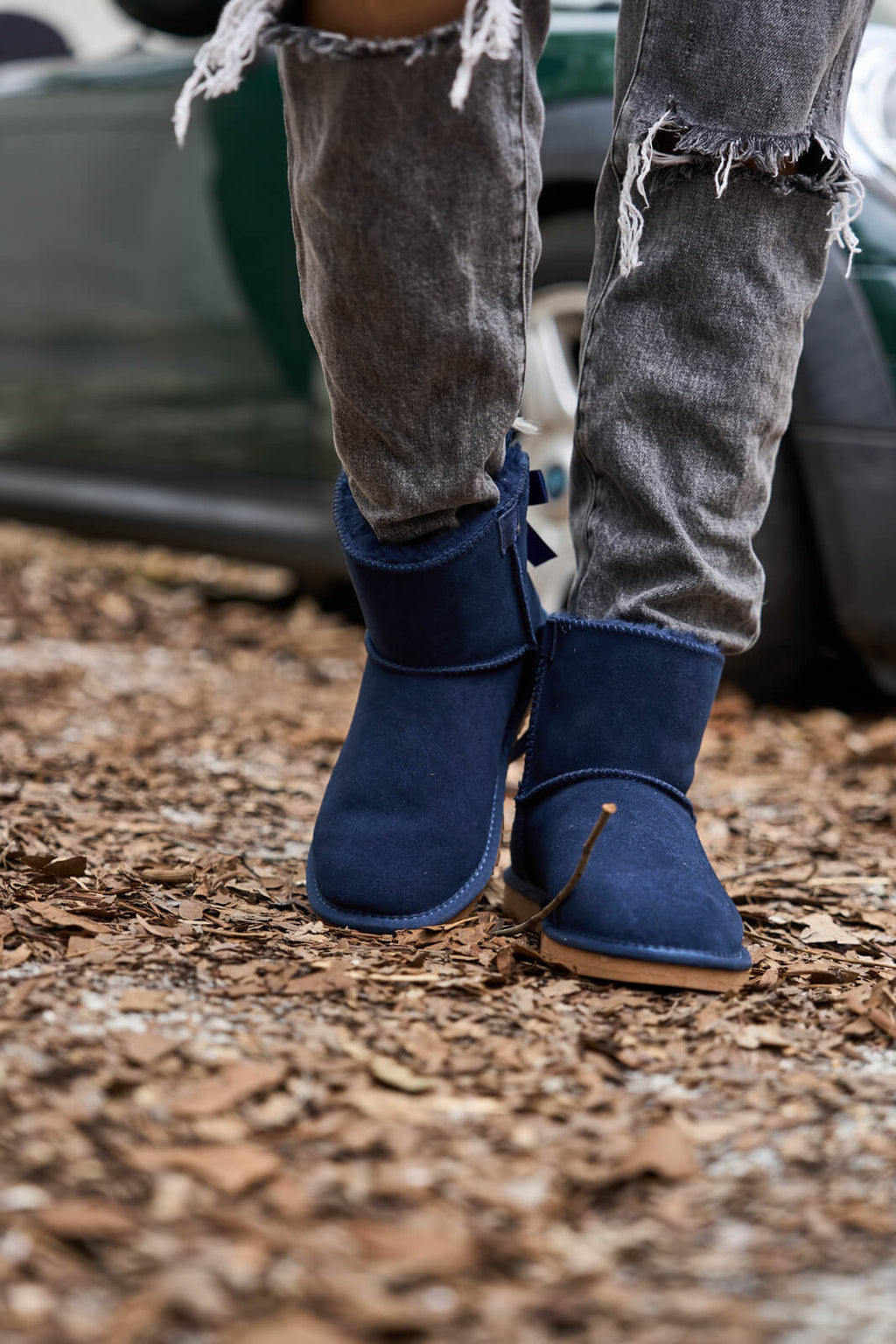UGG Bailey Bow UGG Mini Boots - Navy