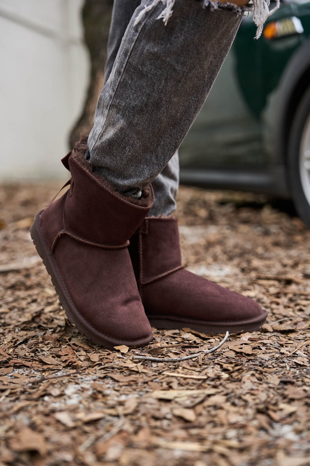 UGG Bailey Bow UGG Mini Boots - Chocolate