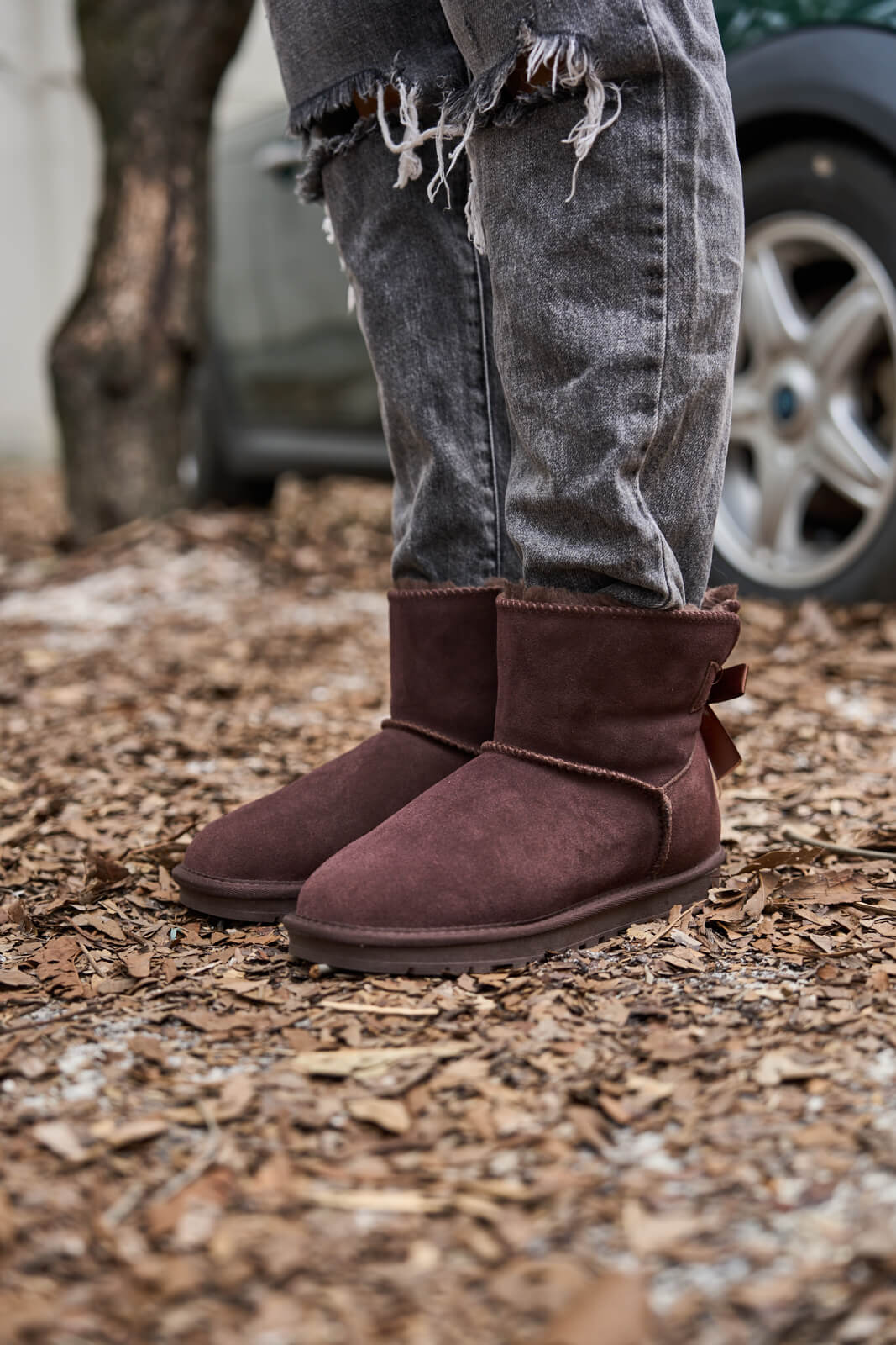 UGG Bailey Bow UGG Mini Boots - Chocolate