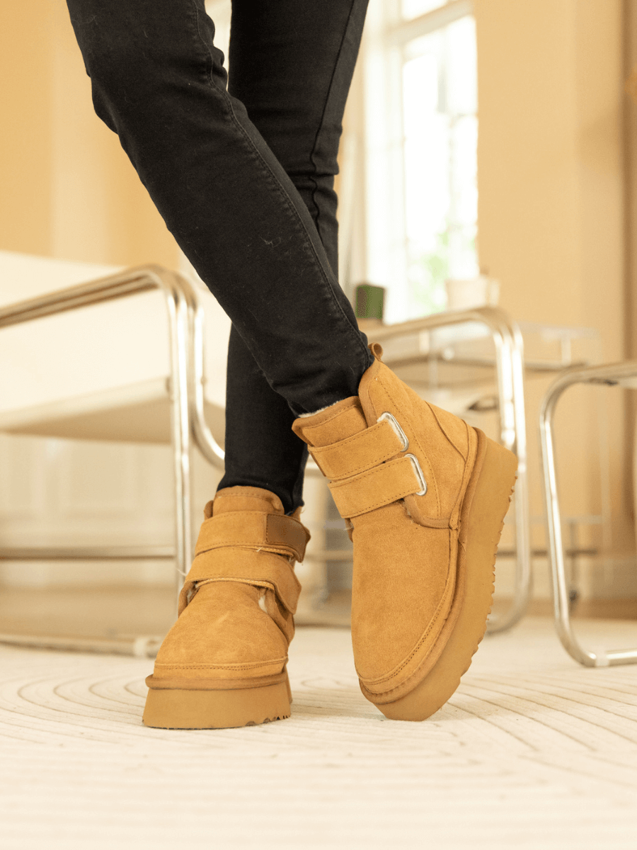 UGG Montford Wool-Lined Buckle Up Platform Boots – Chestnut