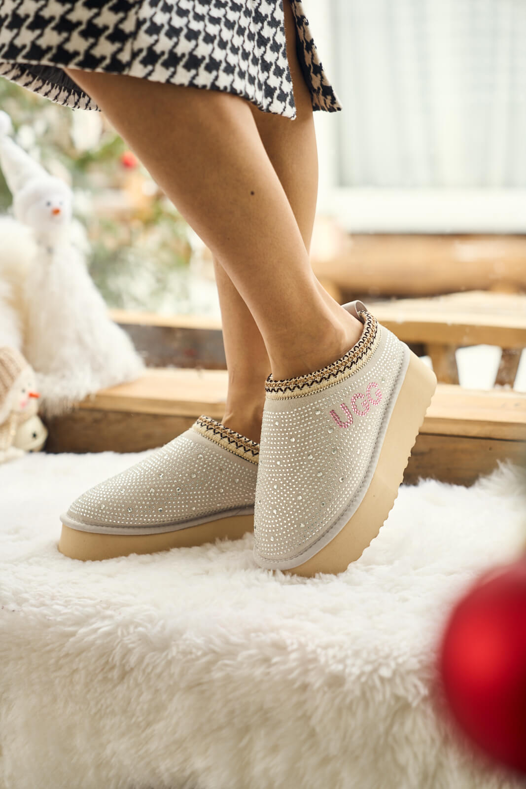 UGG Tassie Swifty Diamond Platform Boot - Gray