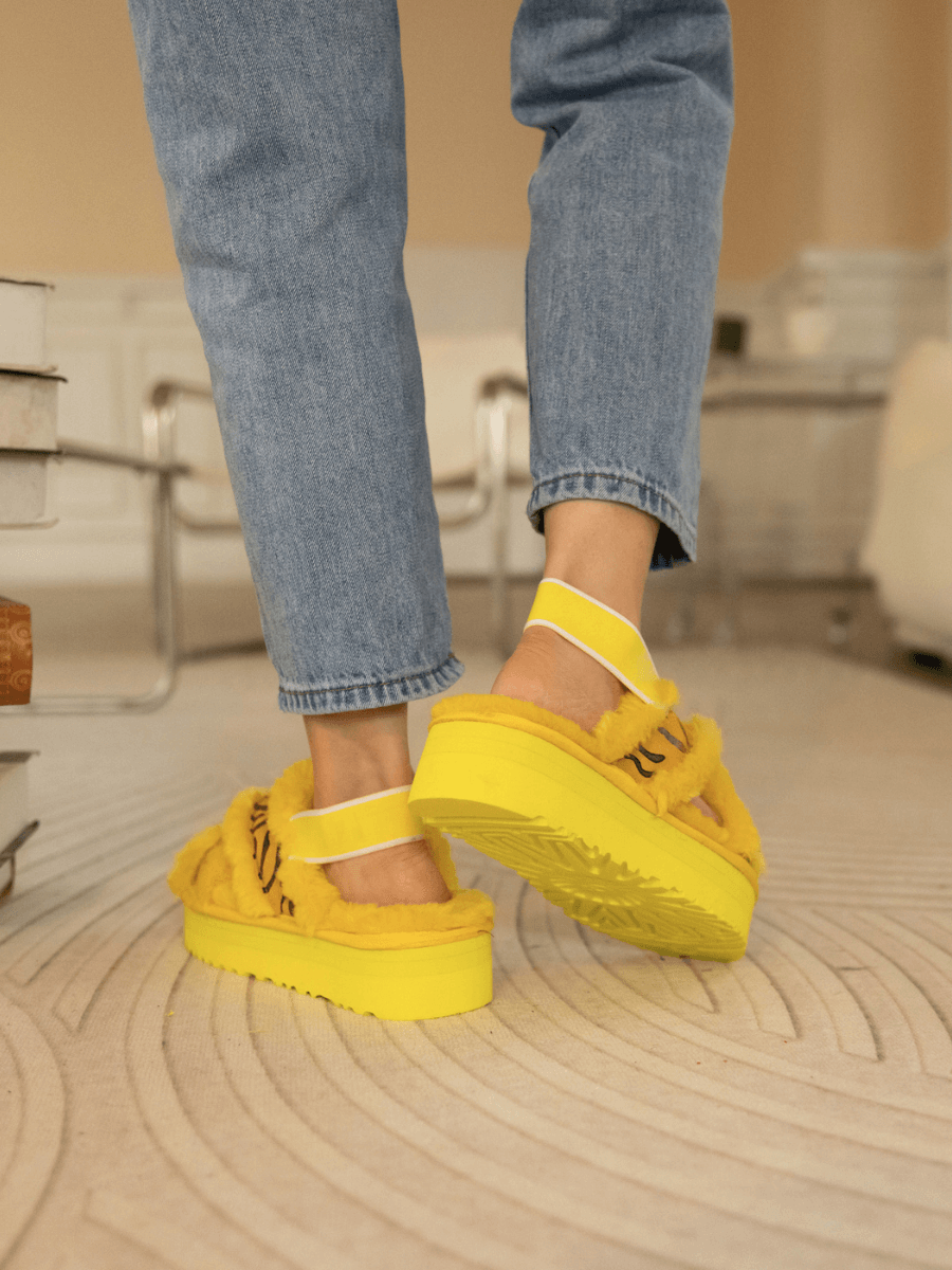 UGG Roar Wool-Lined Criss-Cross Strap Slipper - Yellow