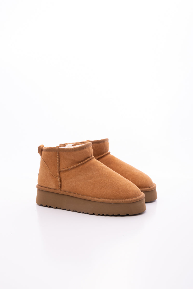 UGG Ultra Mini Platform Low Ankle Boot - Chestnut