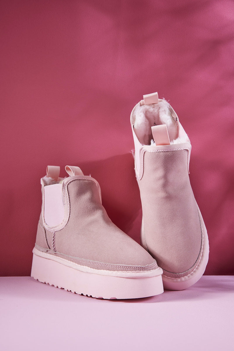 UGG Chelsea On The Land Suede Shearling Boots - Pink