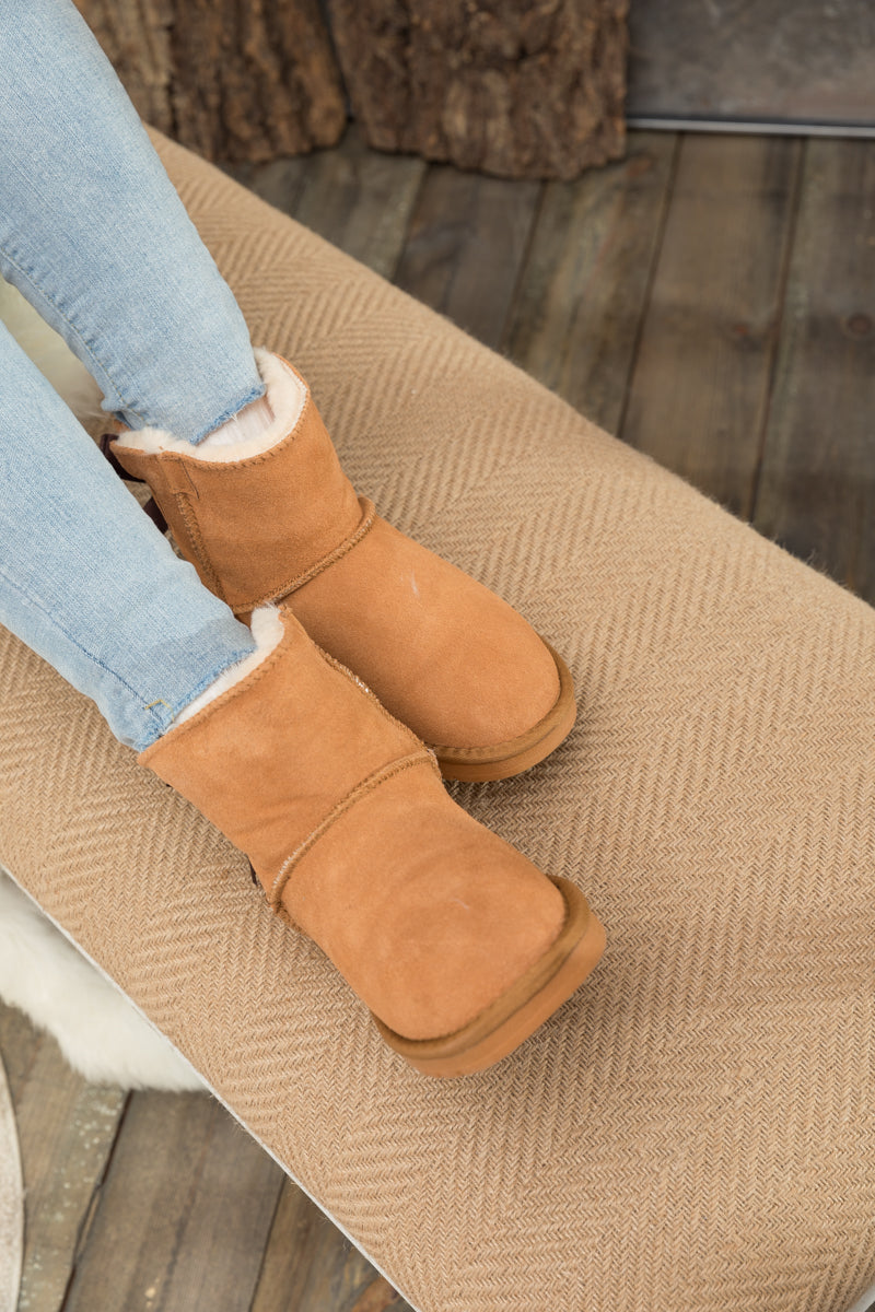 UGG Bailey Bow UGG Mini Boots - Chestnut