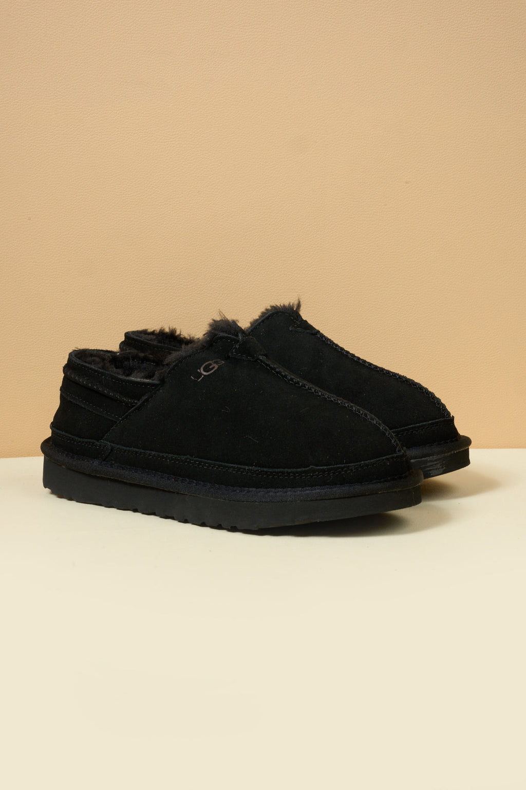 UGG Brisk Feels Wool Blend Slipper Boot - Black