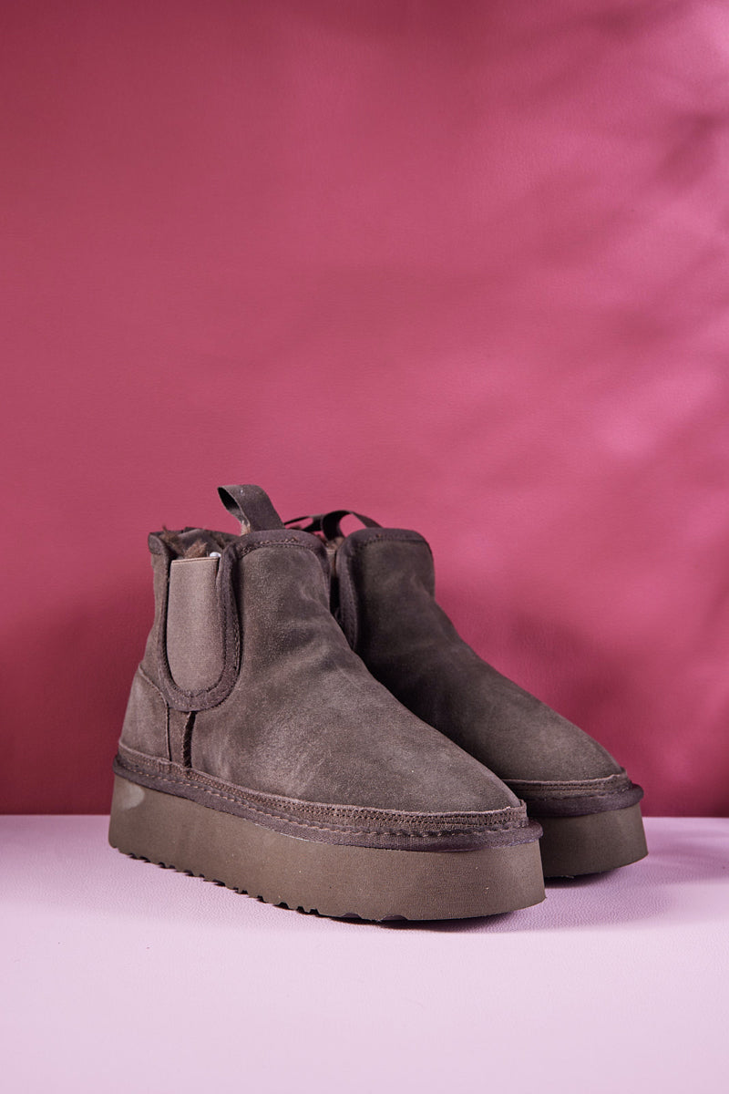 UGG Chelsea On The Land Suede Shearling Boots - Brown