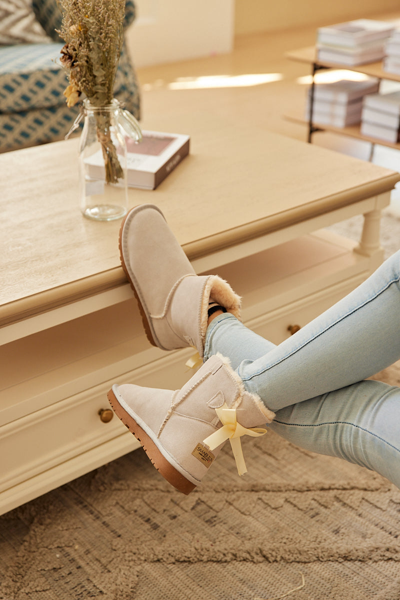 UGG Bailey Bow UGG Mini Boots - Cream