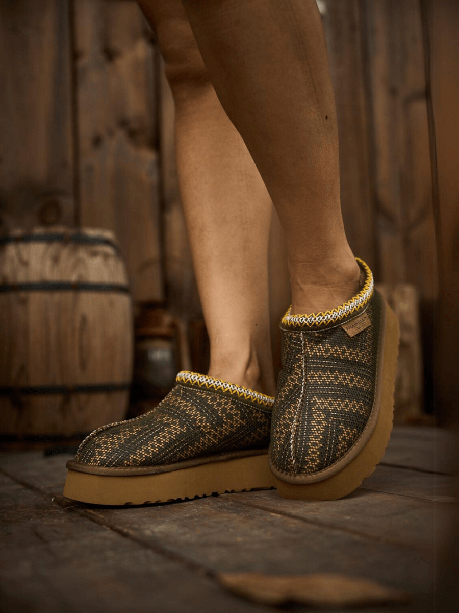 UGG Tasman in Labyrinth Platform Bootie - Olive